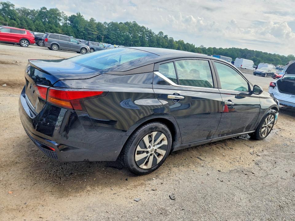 2023 NISSAN ALTIMA S — Фото 3 из 13