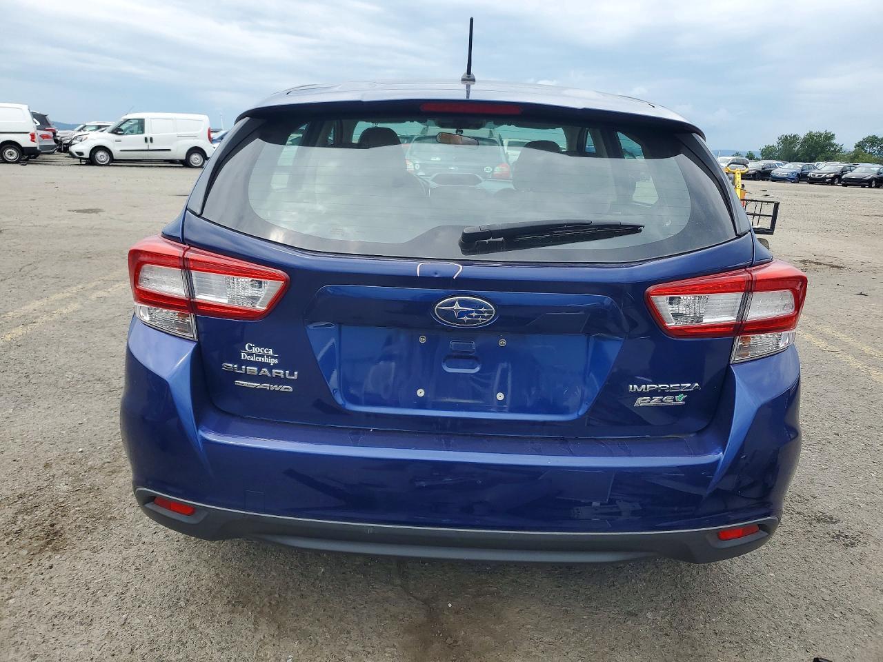 2017 SUBARU IMPREZA — Фото 6 из 14