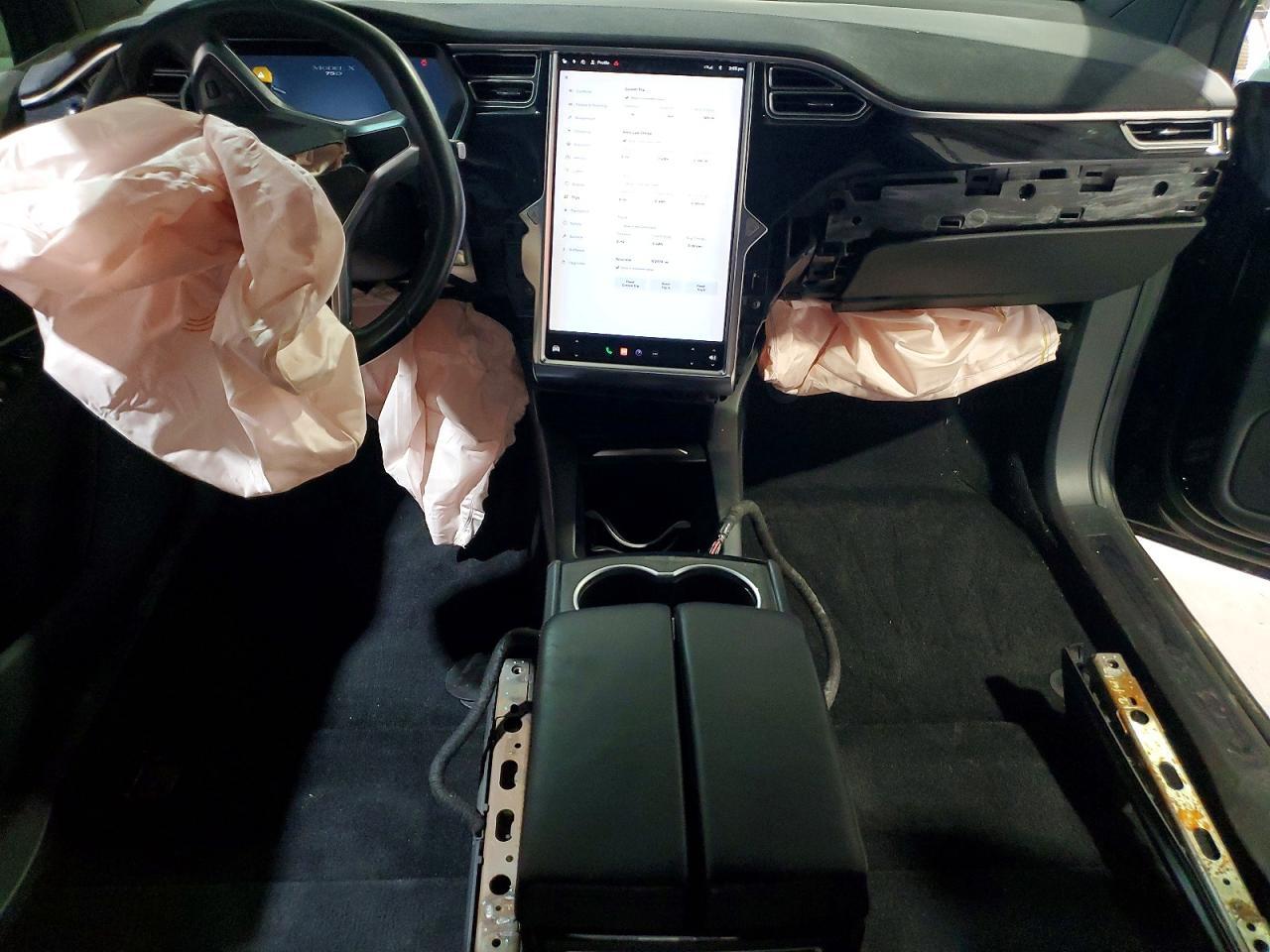 2017 TESLA MODEL X — Фото 8 из 14