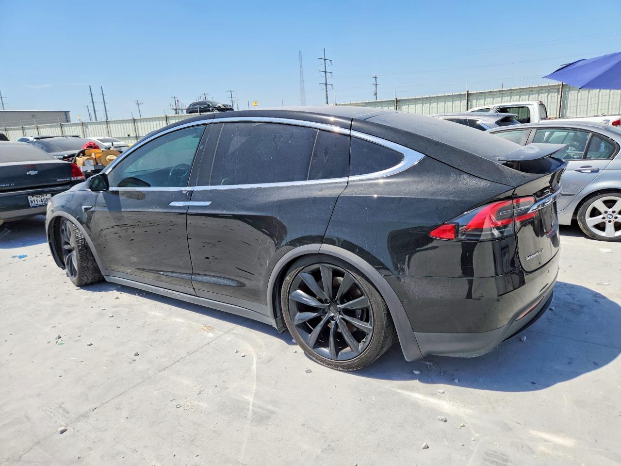 2017 TESLA MODEL X — Фото 2 из 13