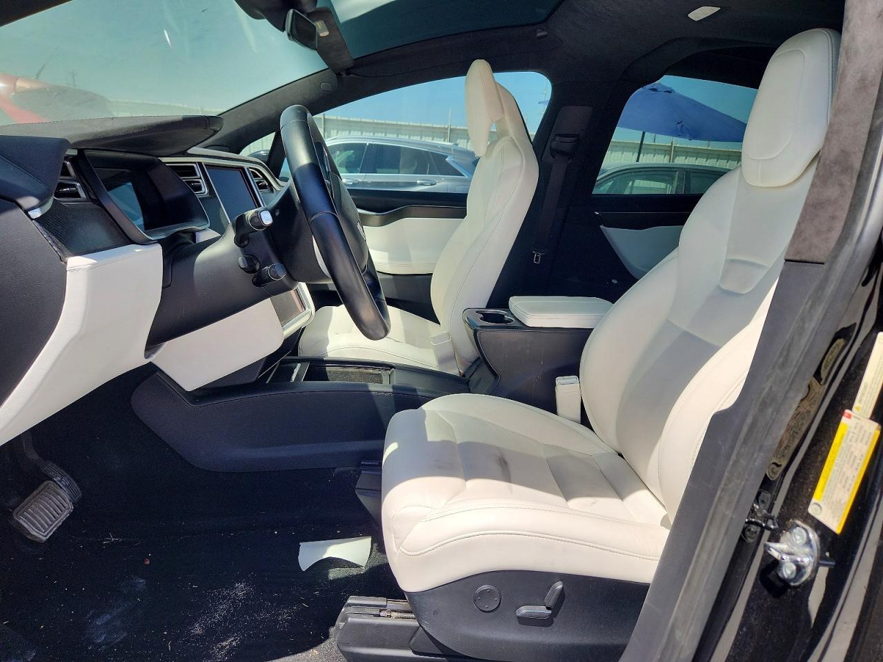 2017 TESLA MODEL X — Фото 7 из 13