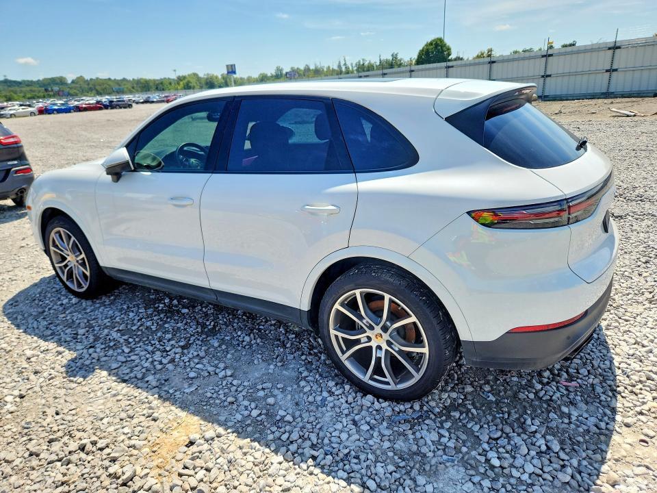 WP1AA2AY9PDA08178 2023 PORSCHE CAYENNE photo no. 2