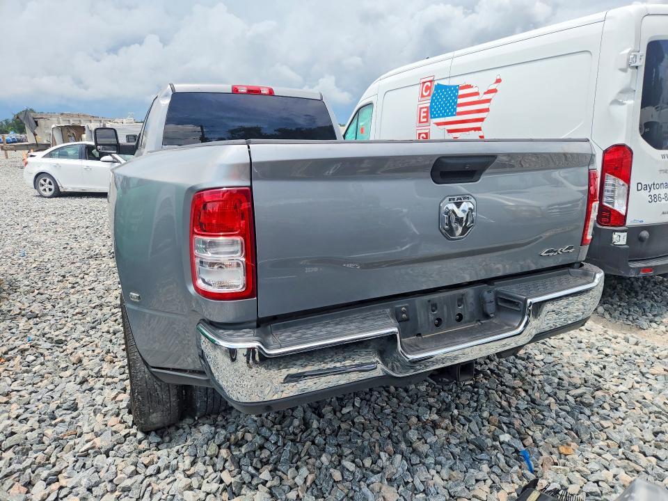 3C63RRGL4PG542576 2023 RAM 3500 photo no. 6