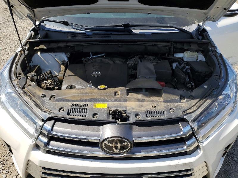 5TDDZRFH9HS375032 2017 TOYOTA HIGHLANDER photo no. 12