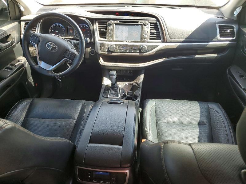 5TDDZRFH9HS375032 2017 TOYOTA HIGHLANDER photo no. 8