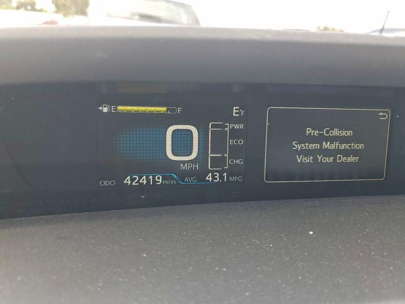 2017 TOYOTA PRIUS THREE — Фото 9 из 12