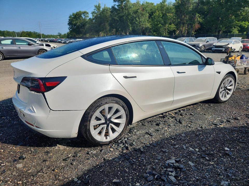 2023 TESLA MODEL 3 — Фото 3 из 12