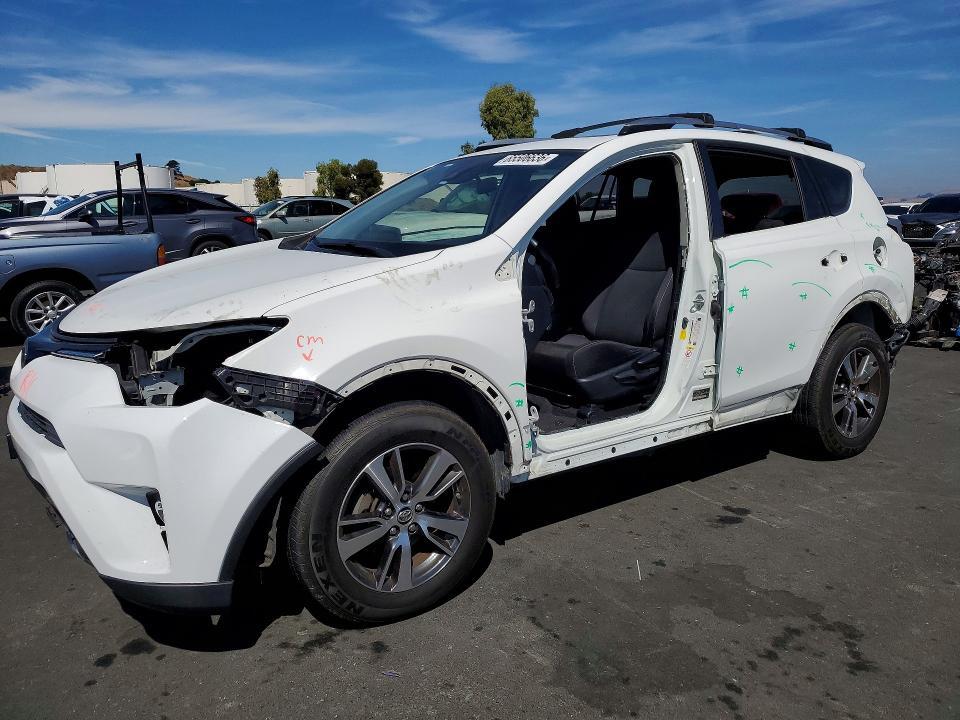 2017 TOYOTA RAV4 JTMWFREV9HJ113971