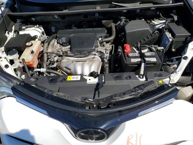 2017 TOYOTA RAV4 XLE — Фото 11 из 13