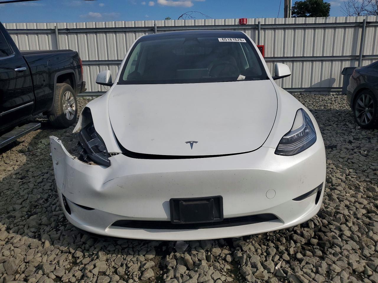 2023 TESLA MODEL Y — Фото 5 из 12