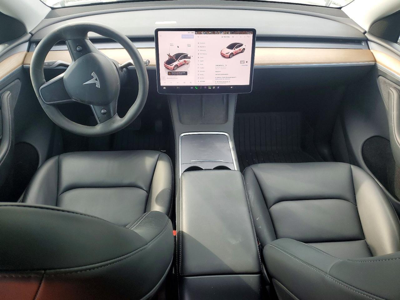 2023 TESLA MODEL Y — Фото 8 из 12