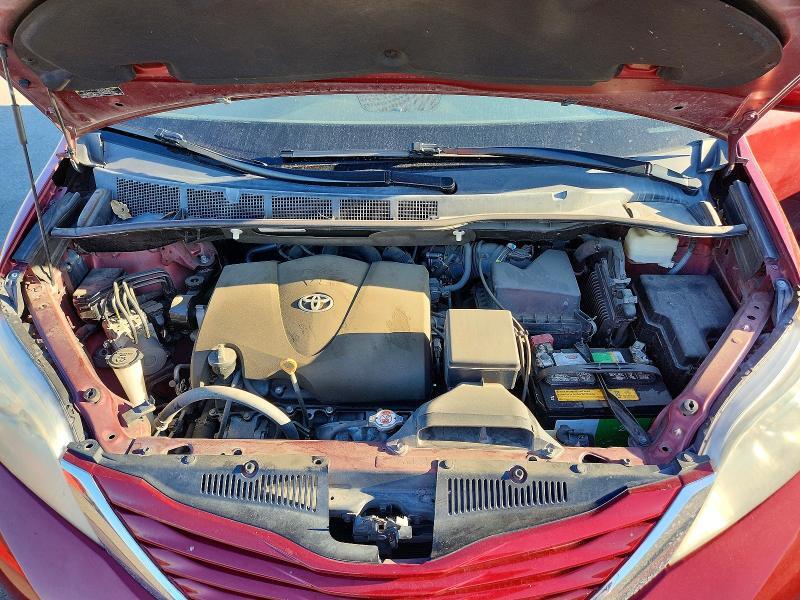 2017 TOYOTA SIENNA LE 8-PASSENGER — Фото 12 из 13