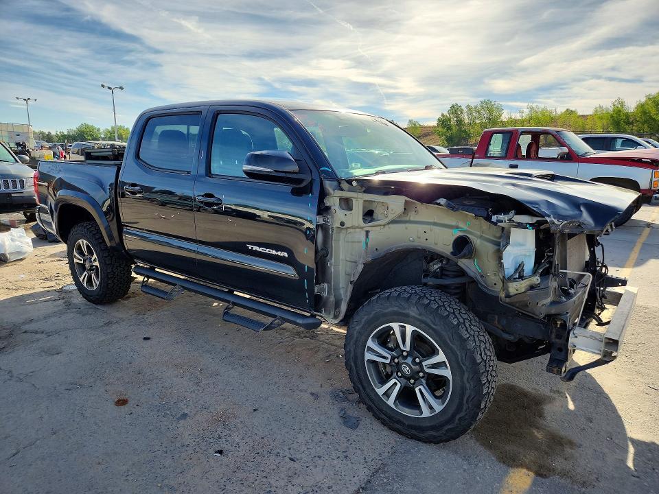 2017 TOYOTA TACOMA TRD SPORT — Фото 4 из 13