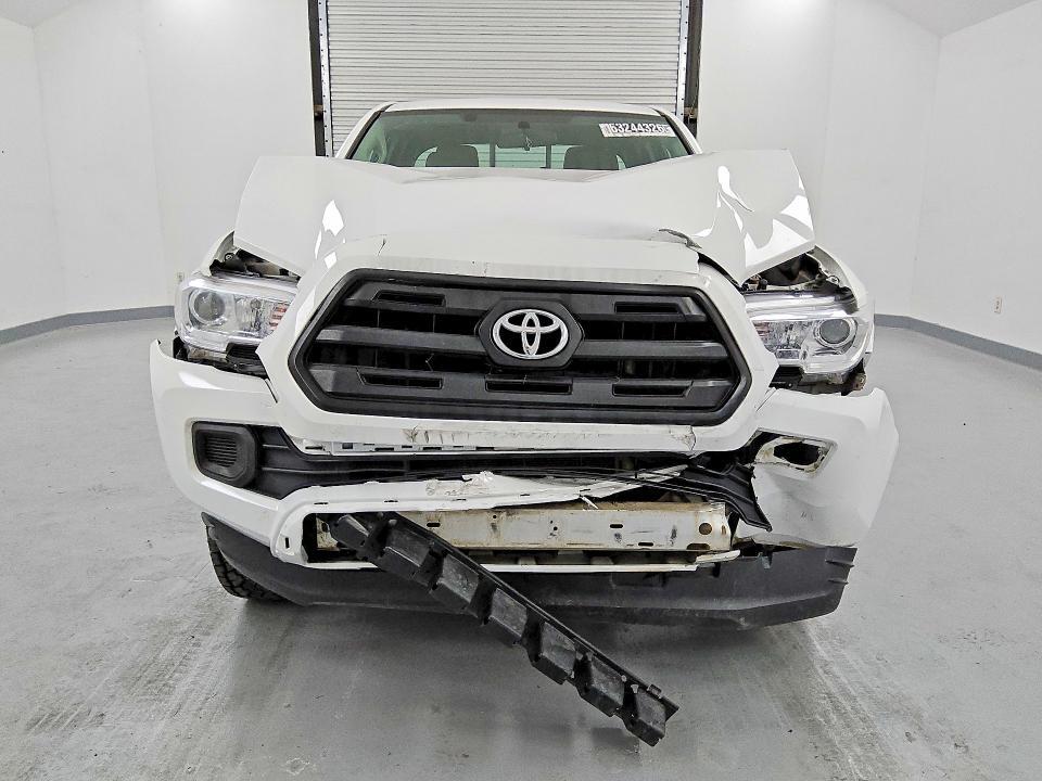 2017 TOYOTA TACOMA SR — Фото 5 из 13