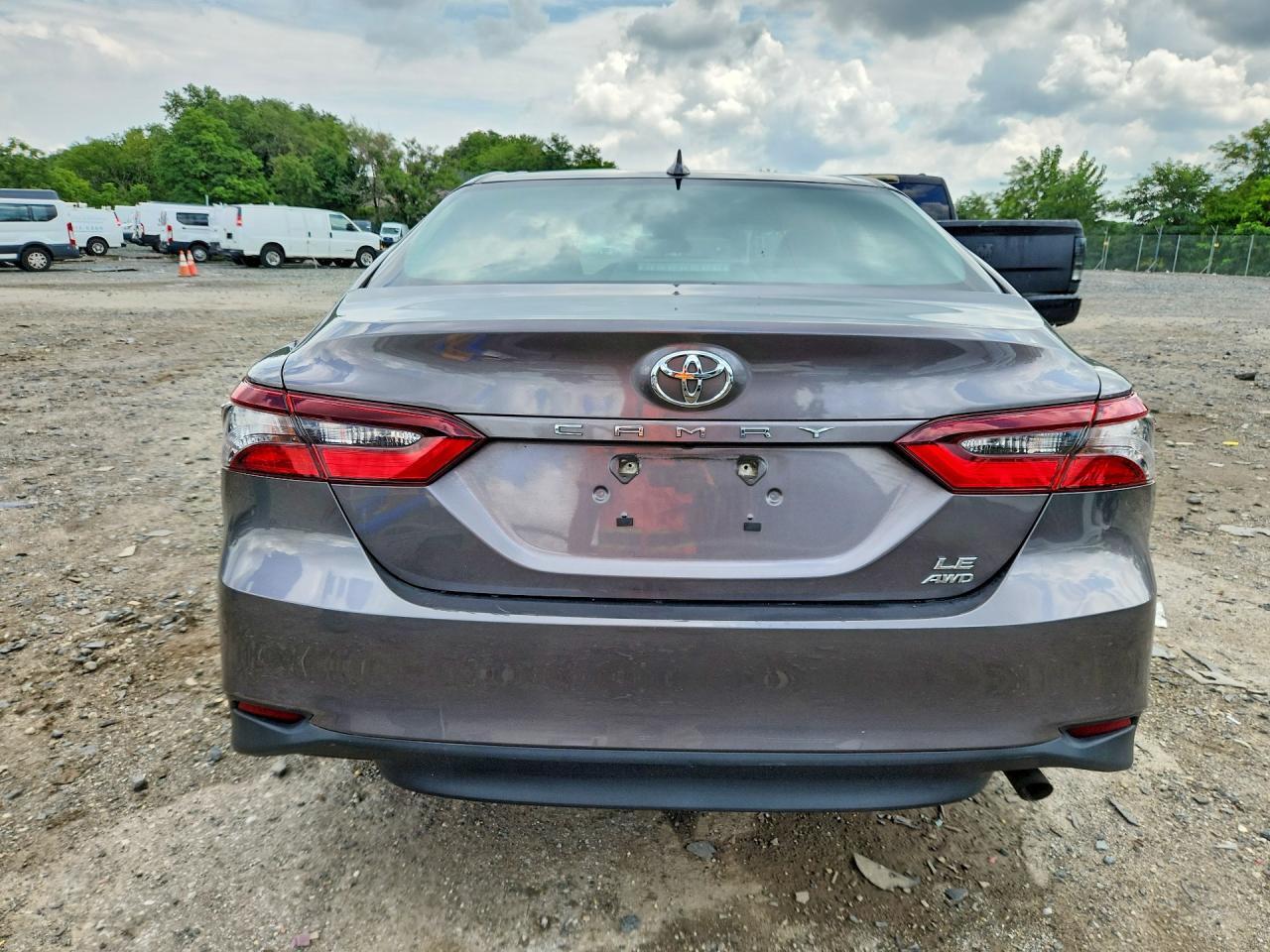2023 TOYOTA CAMRY LE — Фото 6 из 12