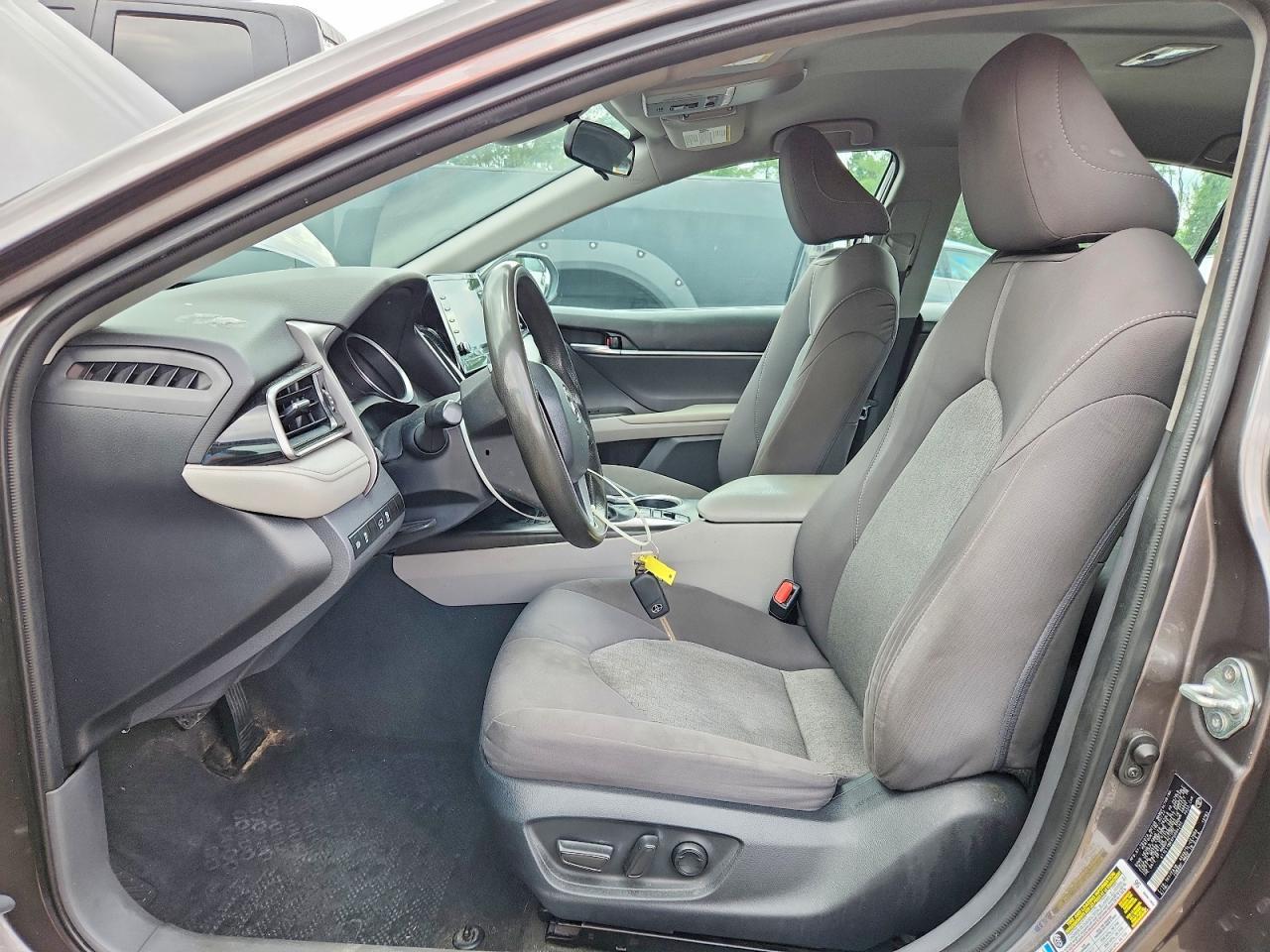 2023 TOYOTA CAMRY LE — Фото 7 из 12