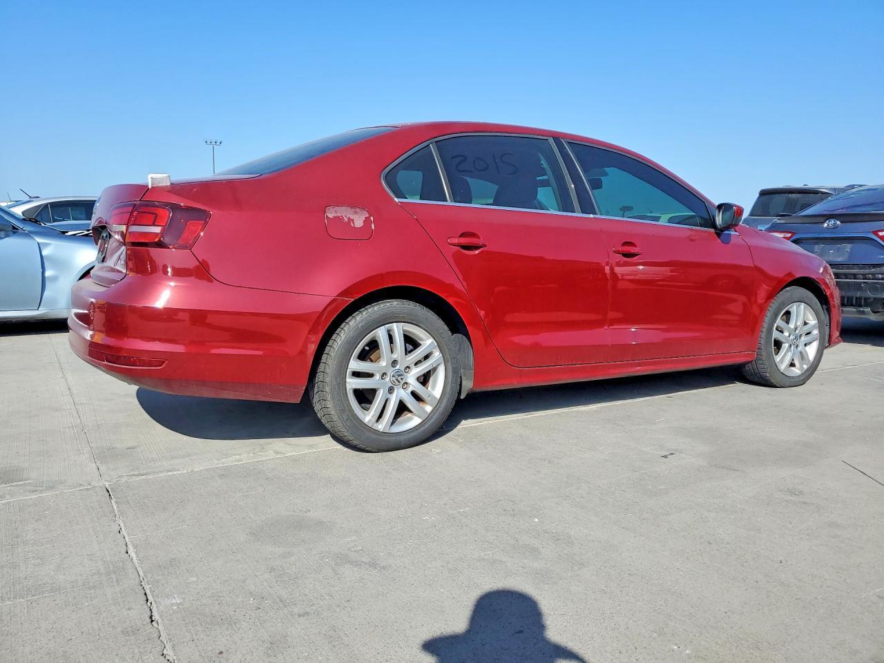 3VW2B7AJ8HM313970 2017 VOLKSWAGEN JETTA photo no. 3