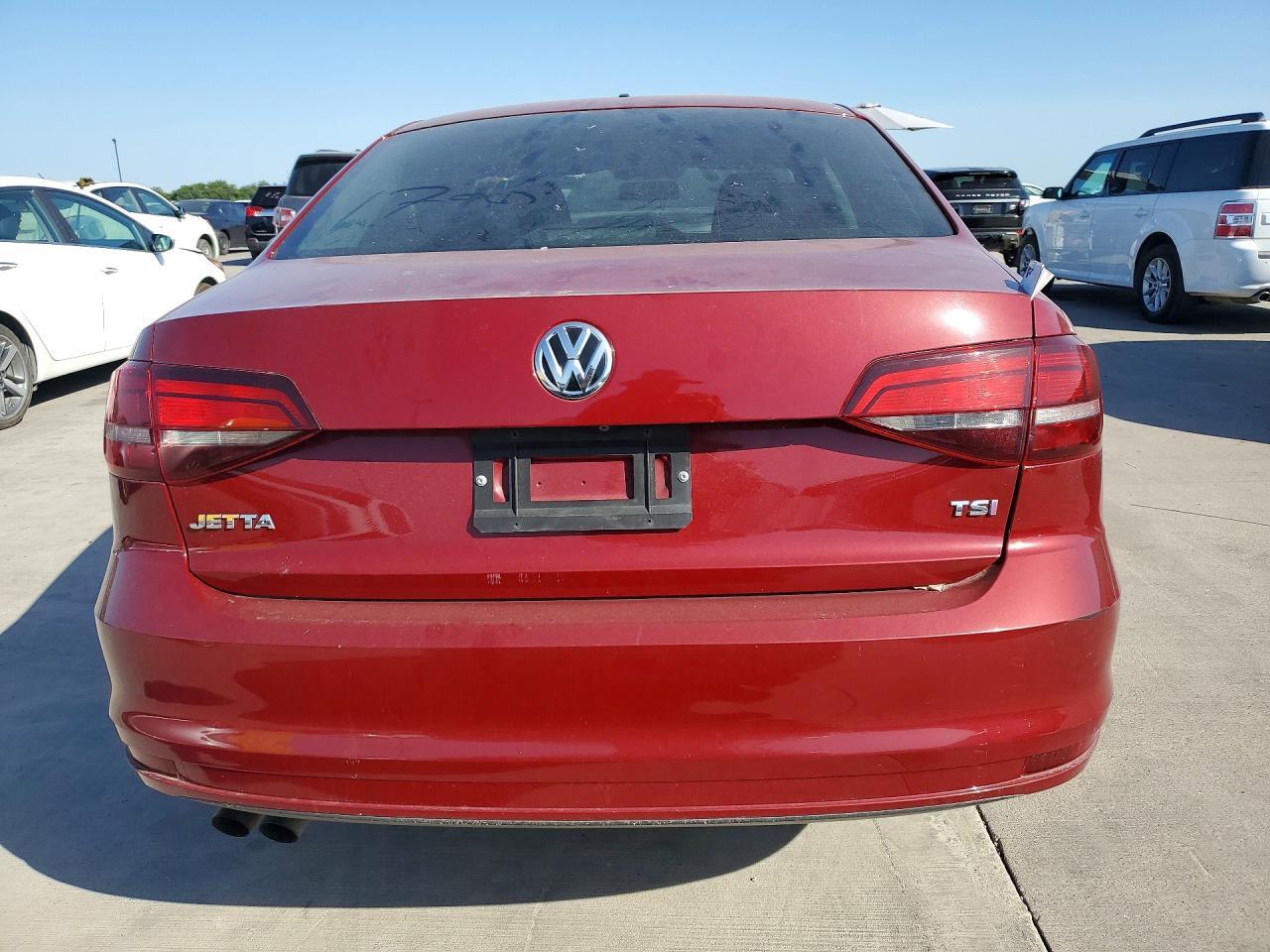 3VW2B7AJ8HM313970 2017 VOLKSWAGEN JETTA photo no. 6