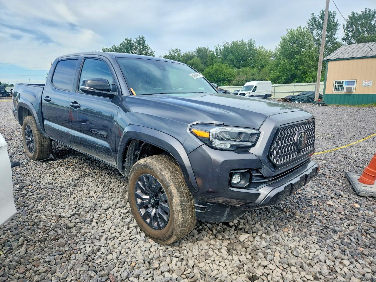 2023 TOYOTA TACOMA LIMITED — Фото 4 из 12