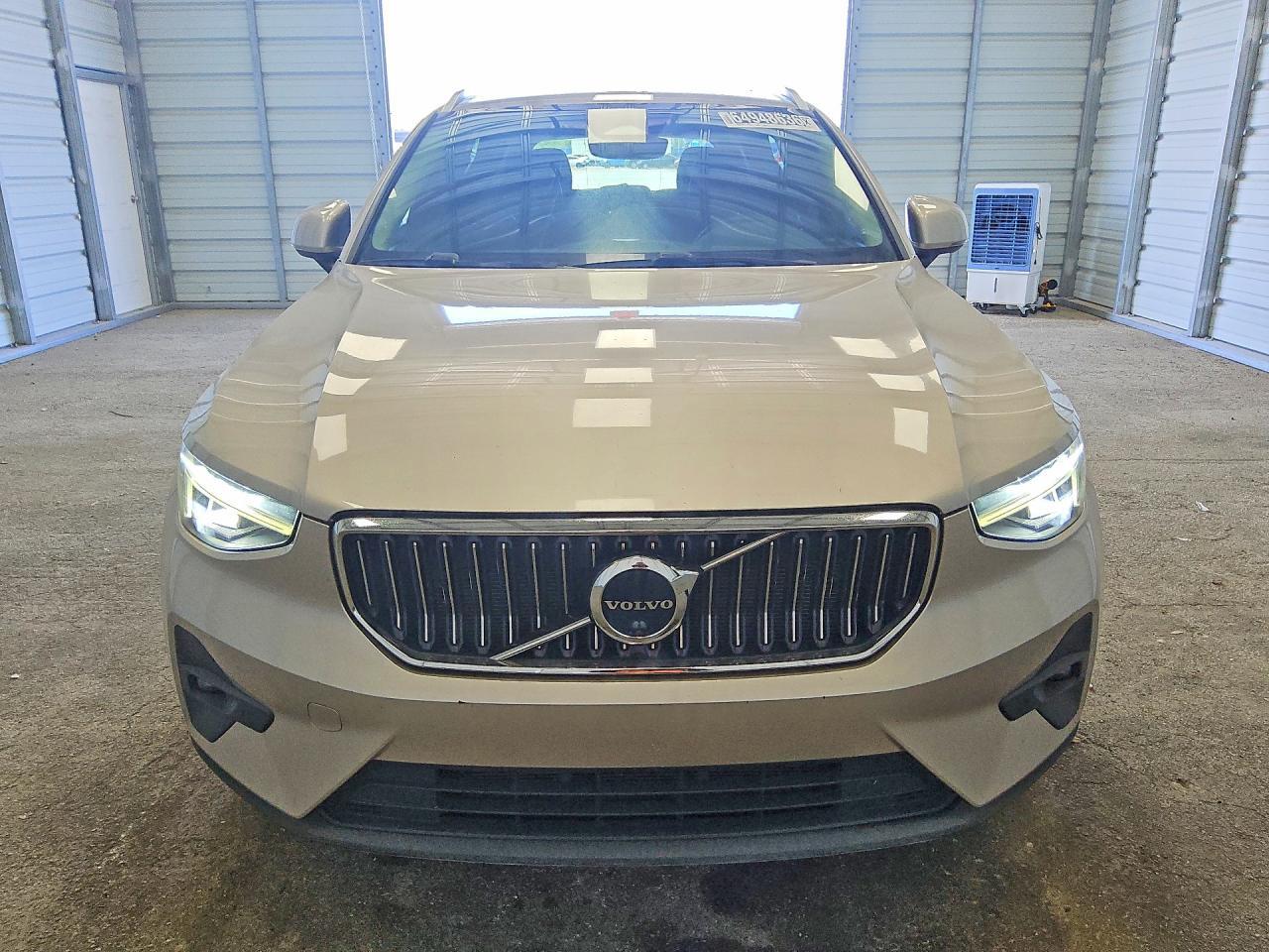 2023 VOLVO XC40 PLUS — Фото 5 из 12