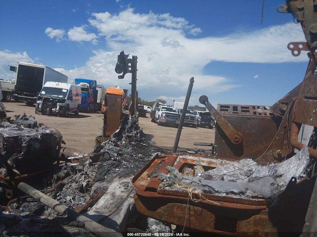 1NKWL00X04R056342 2004 KENWORTH CONSTRUCTION photo no. 5
