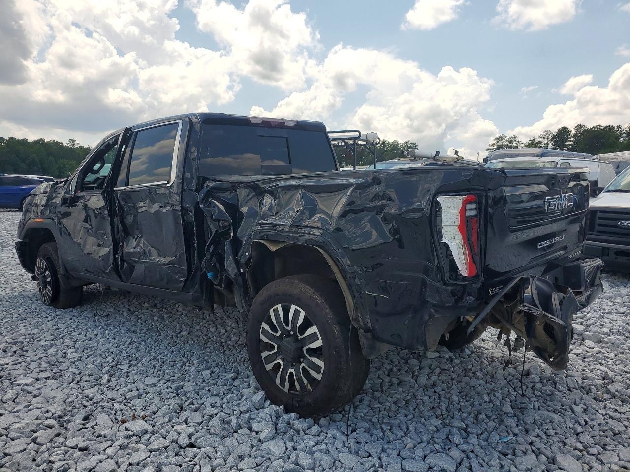 2024 GMC SIERRA K3500 DENALI ULTIMATE — Фото 2 из 11