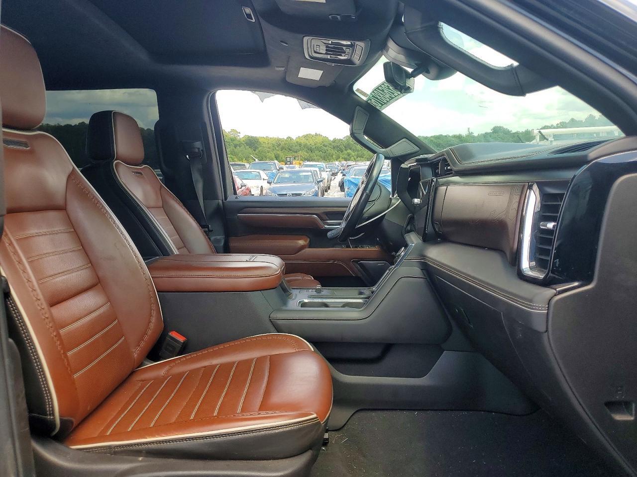 2024 GMC SIERRA K3500 DENALI ULTIMATE — Фото 7 из 11