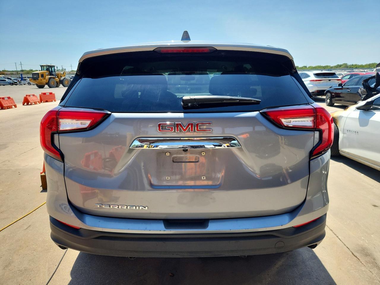 2024 GMC TERRAIN SLE — Фото 6 из 12