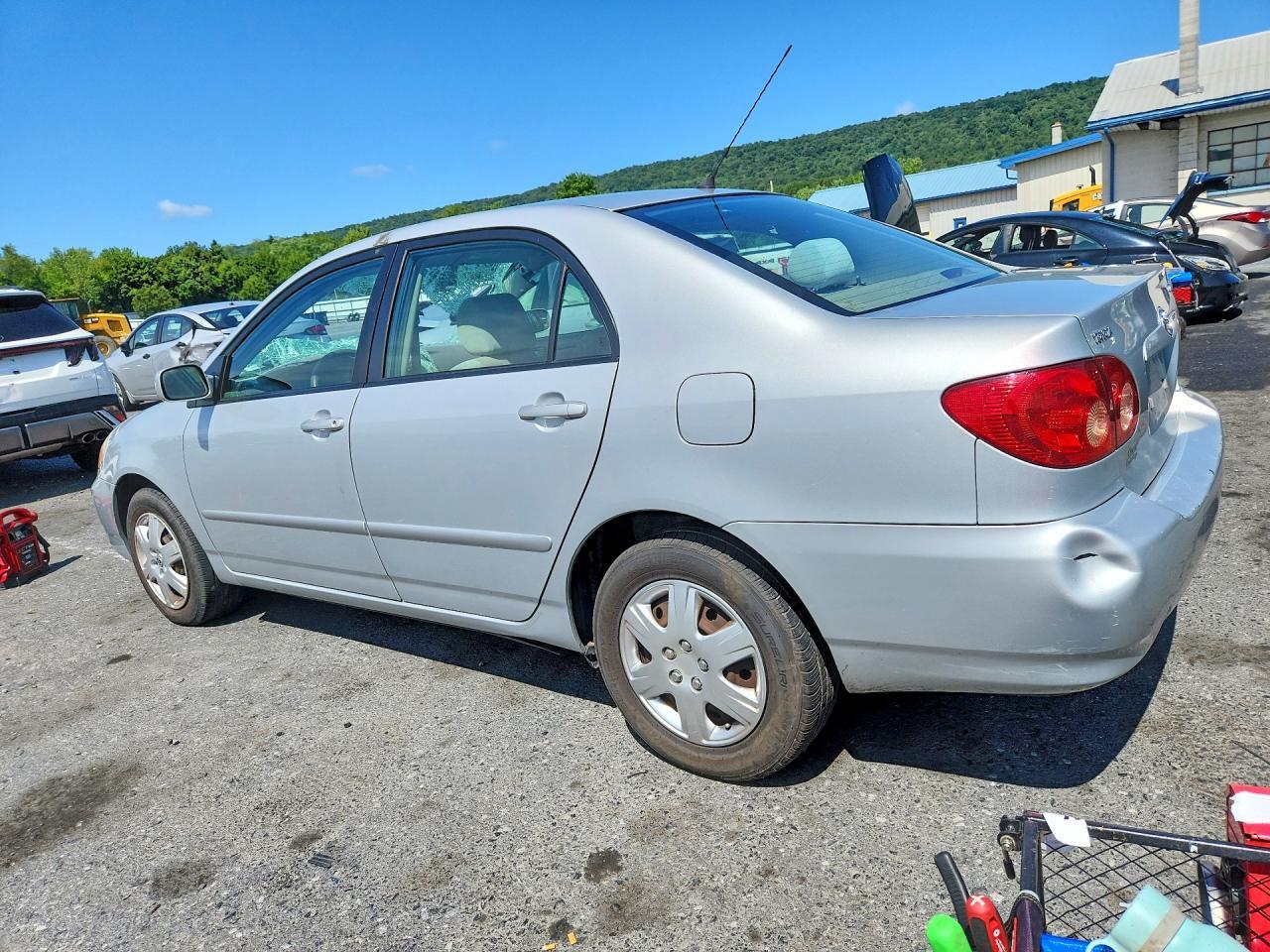 2T1BR32E28C908072 2008 TOYOTA COROLLA photo no. 2