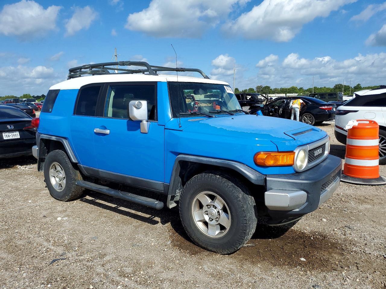 2008 TOYOTA FJ CRUISER BASE — Фото 4 из 12