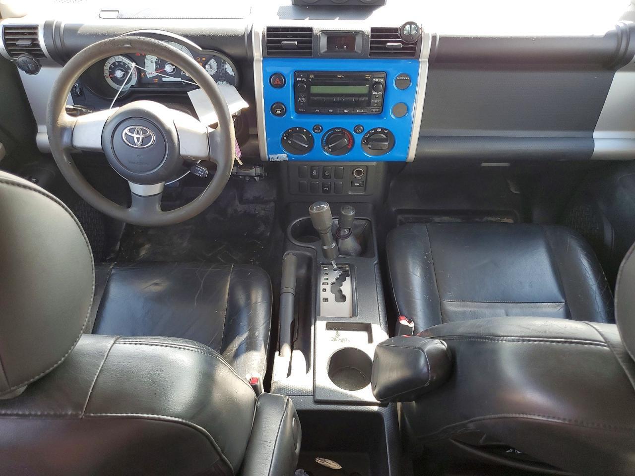 2008 TOYOTA FJ CRUISER BASE — Фото 8 из 12