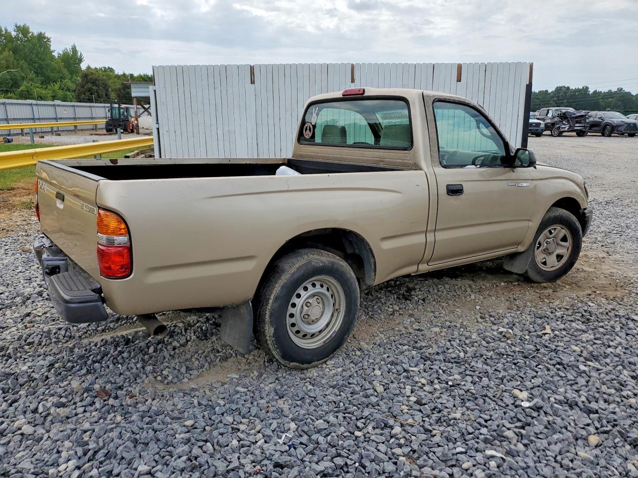2004 TOYOTA TACOMA BASE — Фото 3 из 12