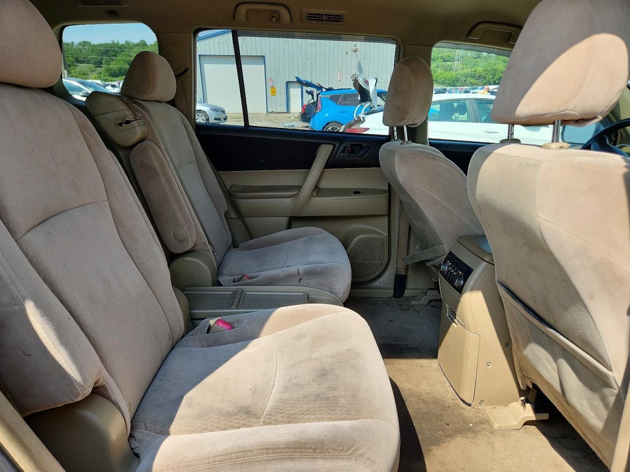 2008 TOYOTA HIGHLANDER BASE — Фото 11 из 13