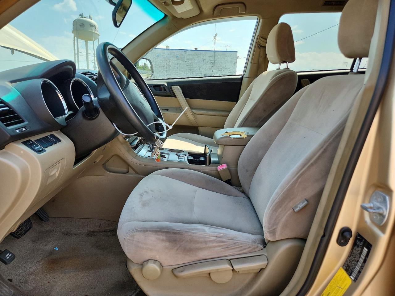 2008 TOYOTA HIGHLANDER BASE — Фото 7 из 13