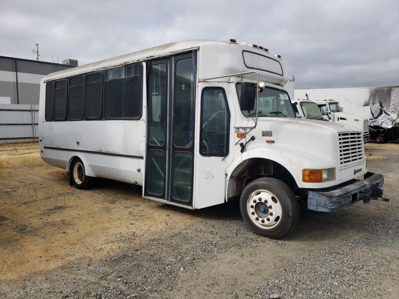 2001 INTERNATIONAL 3000 1HVBEABL41H504913