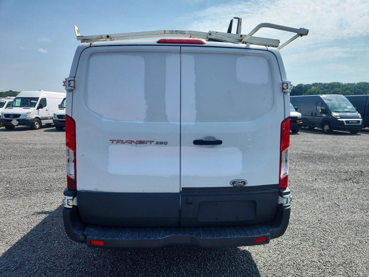 2020 FORD TRANSIT T-250 — Фото 6 из 13