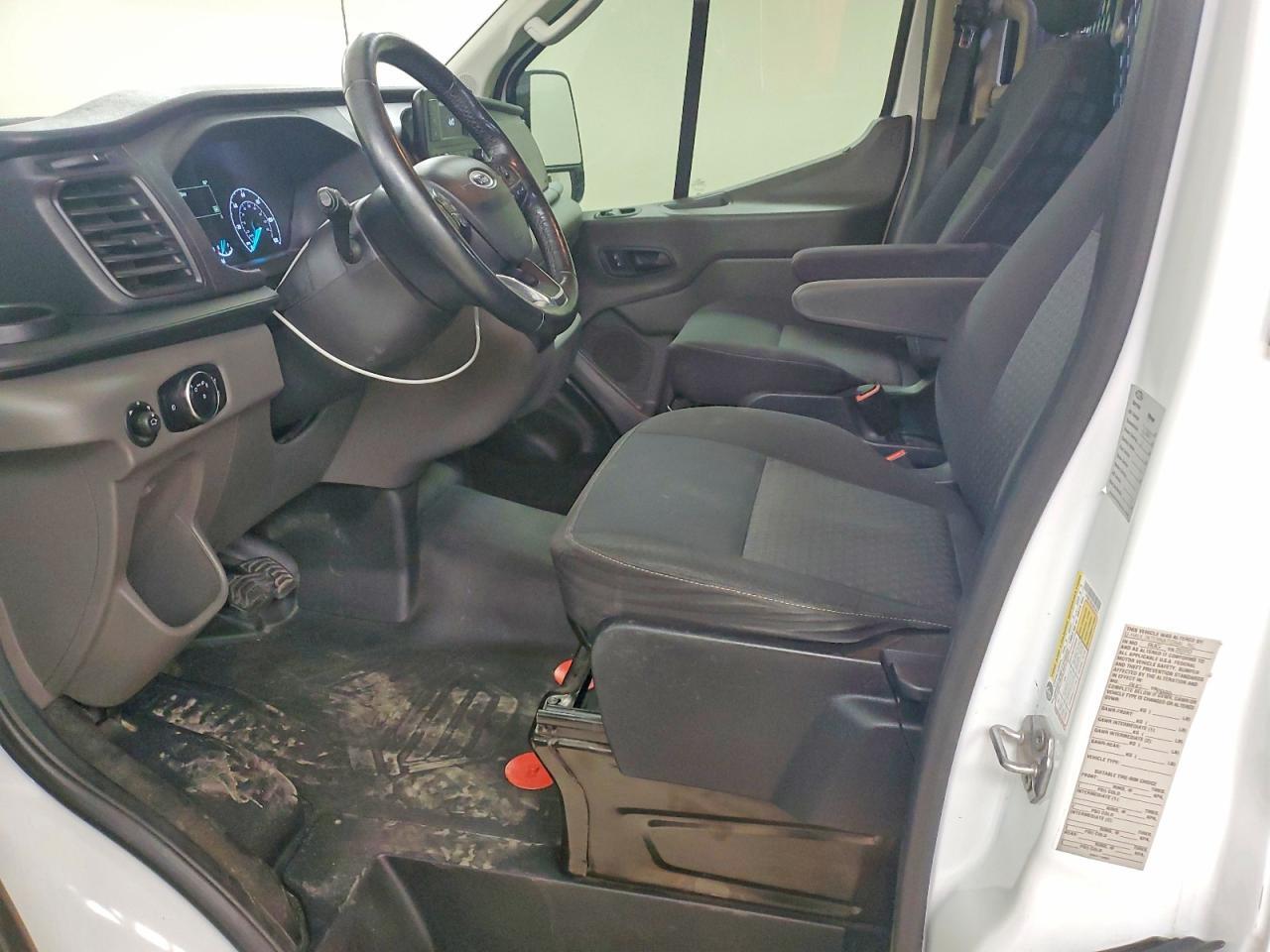 2020 FORD TRANSIT T-250 — Фото 7 из 13
