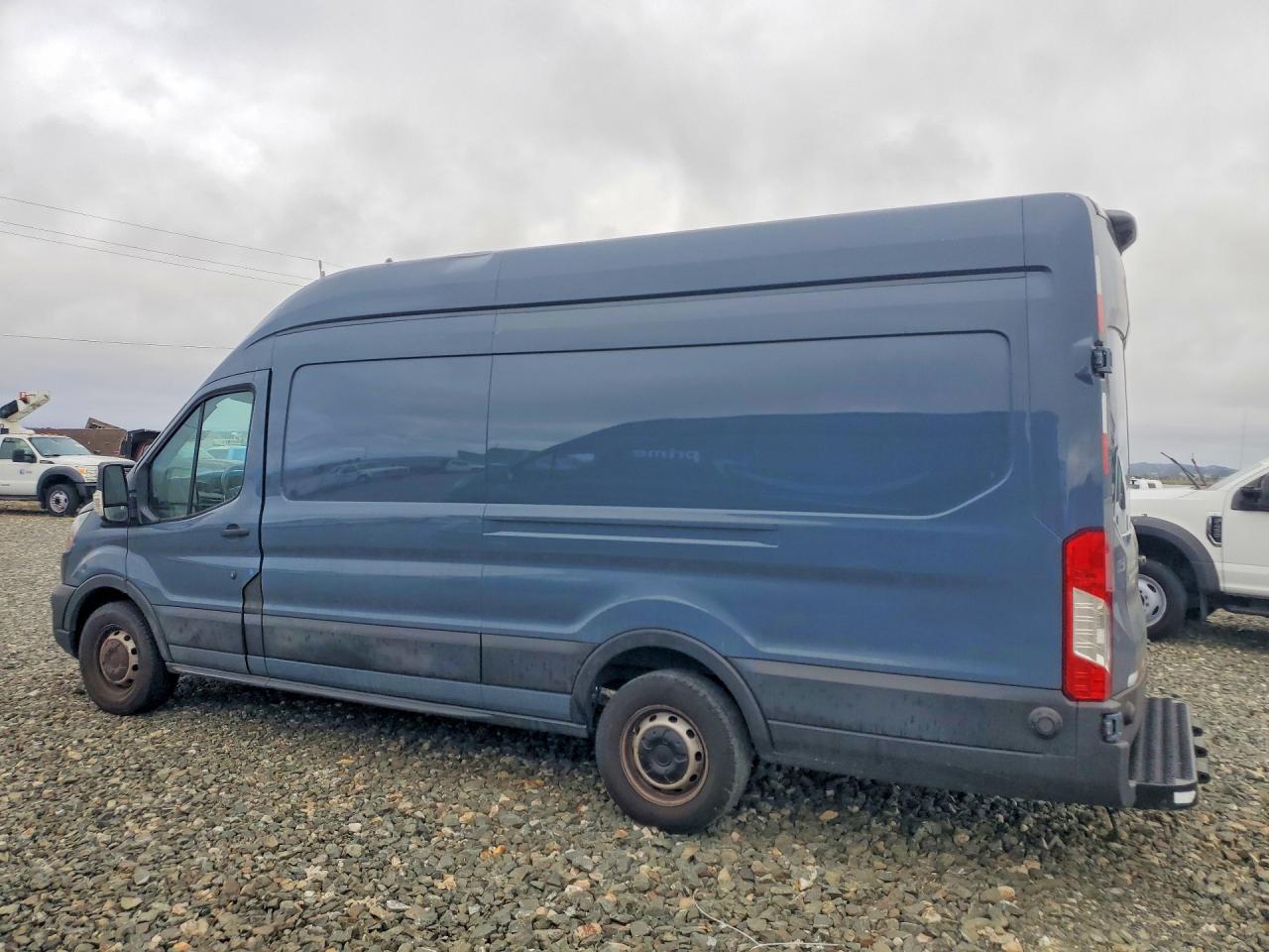 2020 FORD TRANSIT 250 DELIVERY VAN — Фото 2 из 13