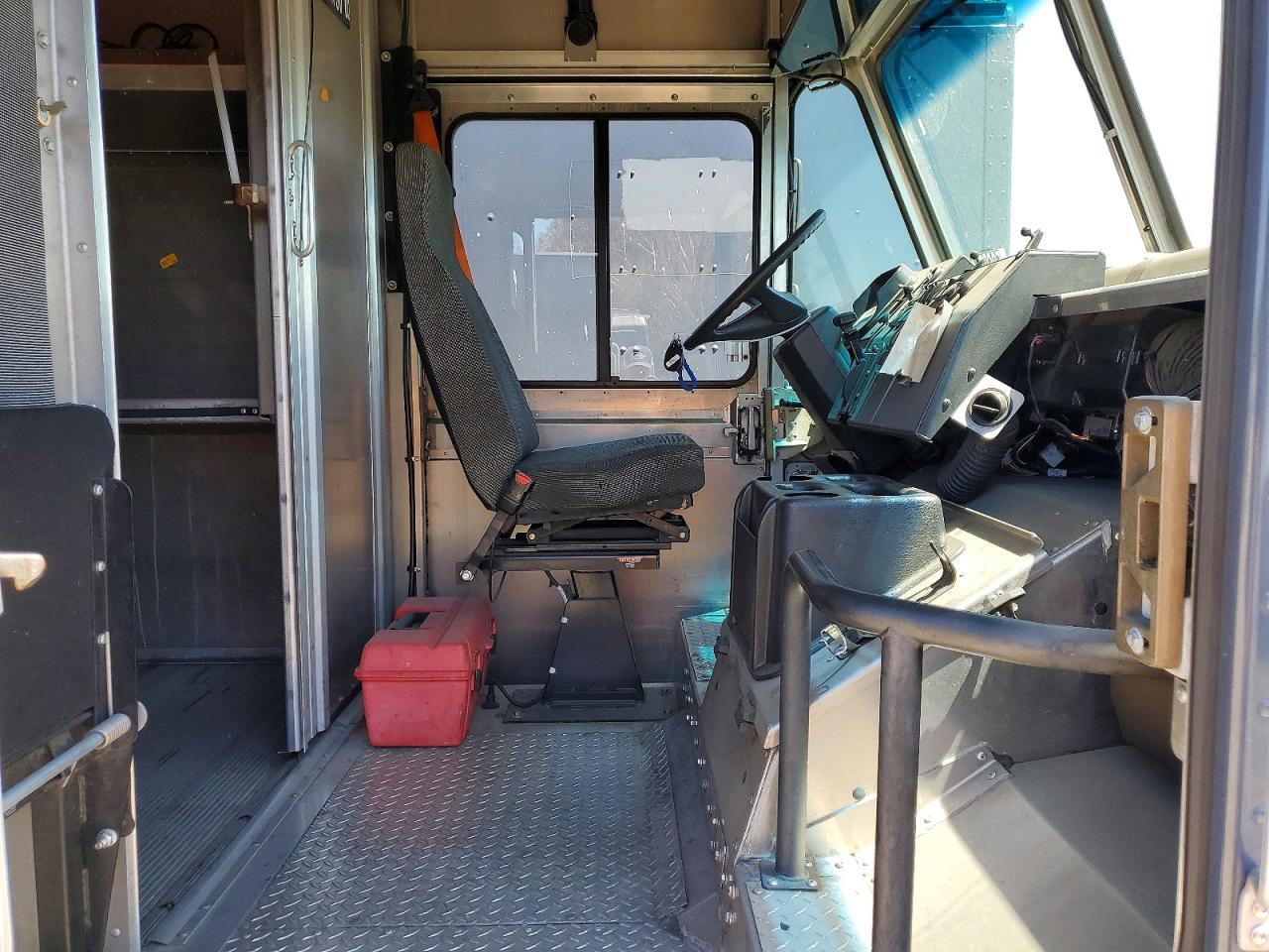 2020 FREIGHTLINER CHASSIS M LINE WALK-IN VAN — Фото 11 из 13