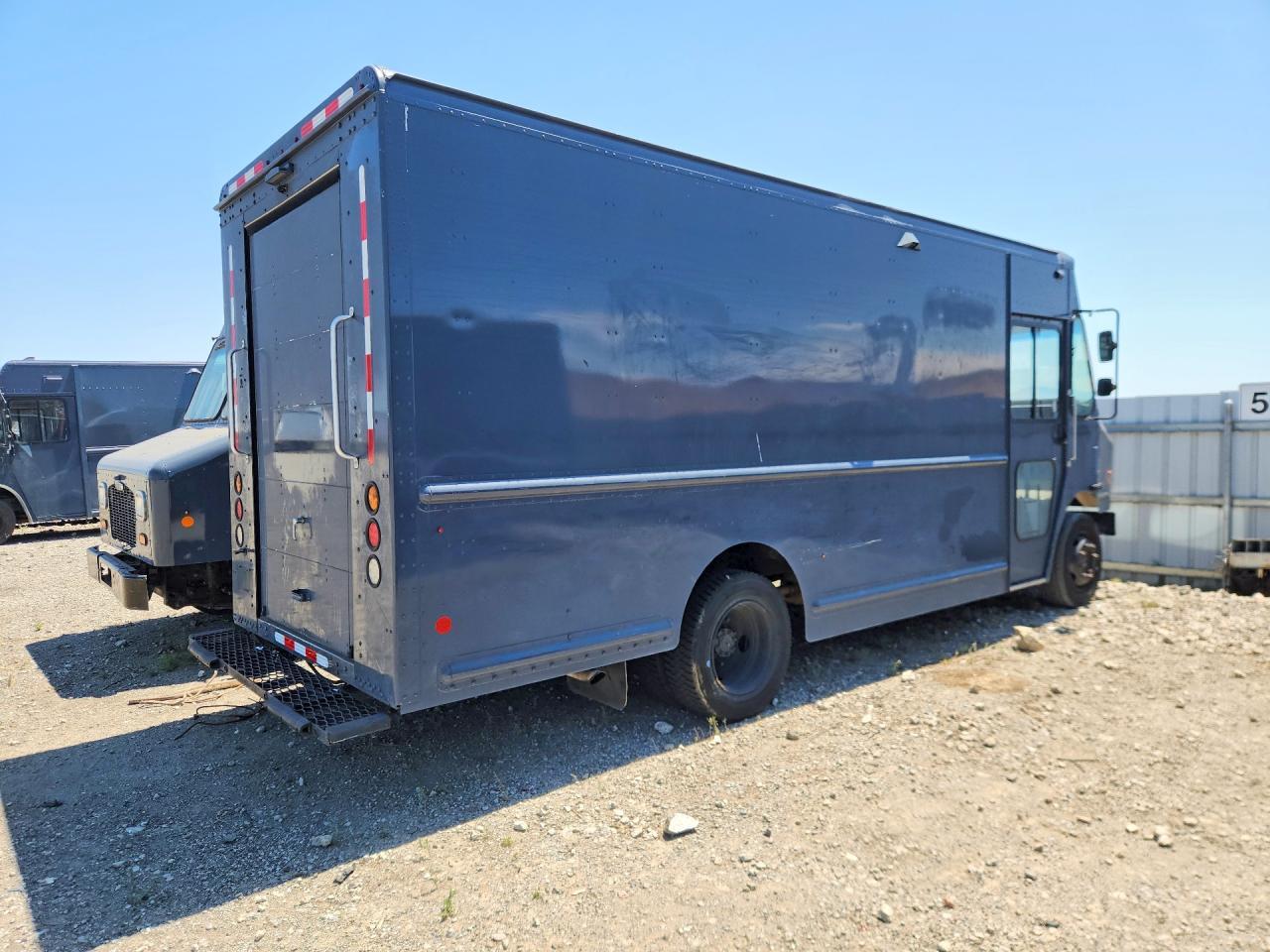 2020 FREIGHTLINER CHASSIS M LINE WALK-IN VAN — Фото 3 из 13