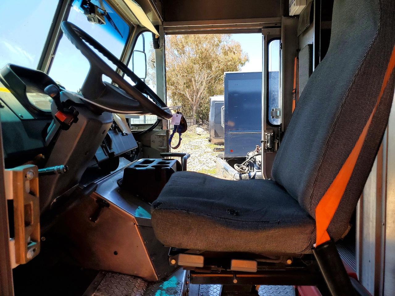 2020 FREIGHTLINER CHASSIS M LINE WALK-IN VAN — Фото 7 из 13