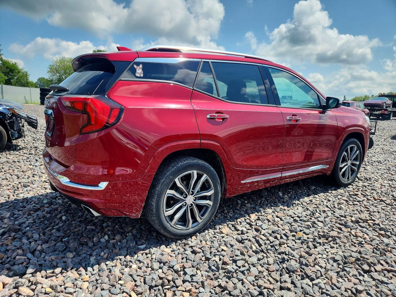 2020 GMC TERRAIN DENALI — Фото 3 из 14