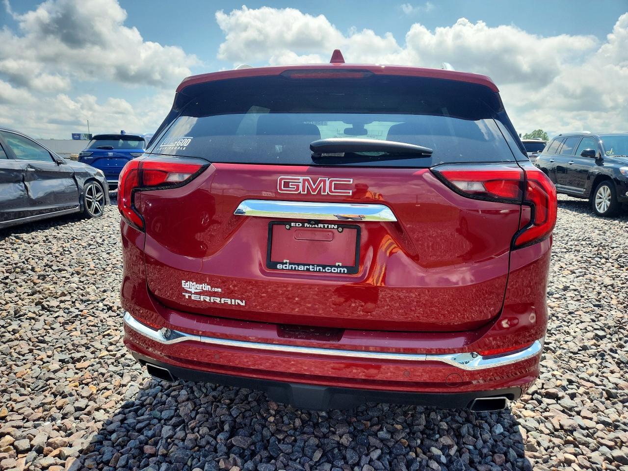 2020 GMC TERRAIN DENALI — Фото 6 из 14