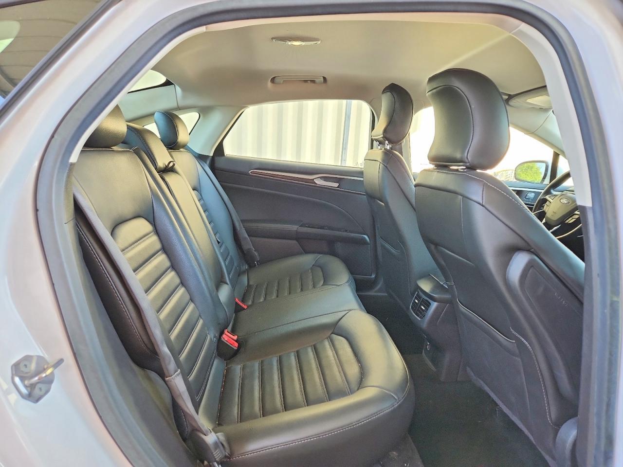 2016 FORD FUSION SE — Фото 10 из 12