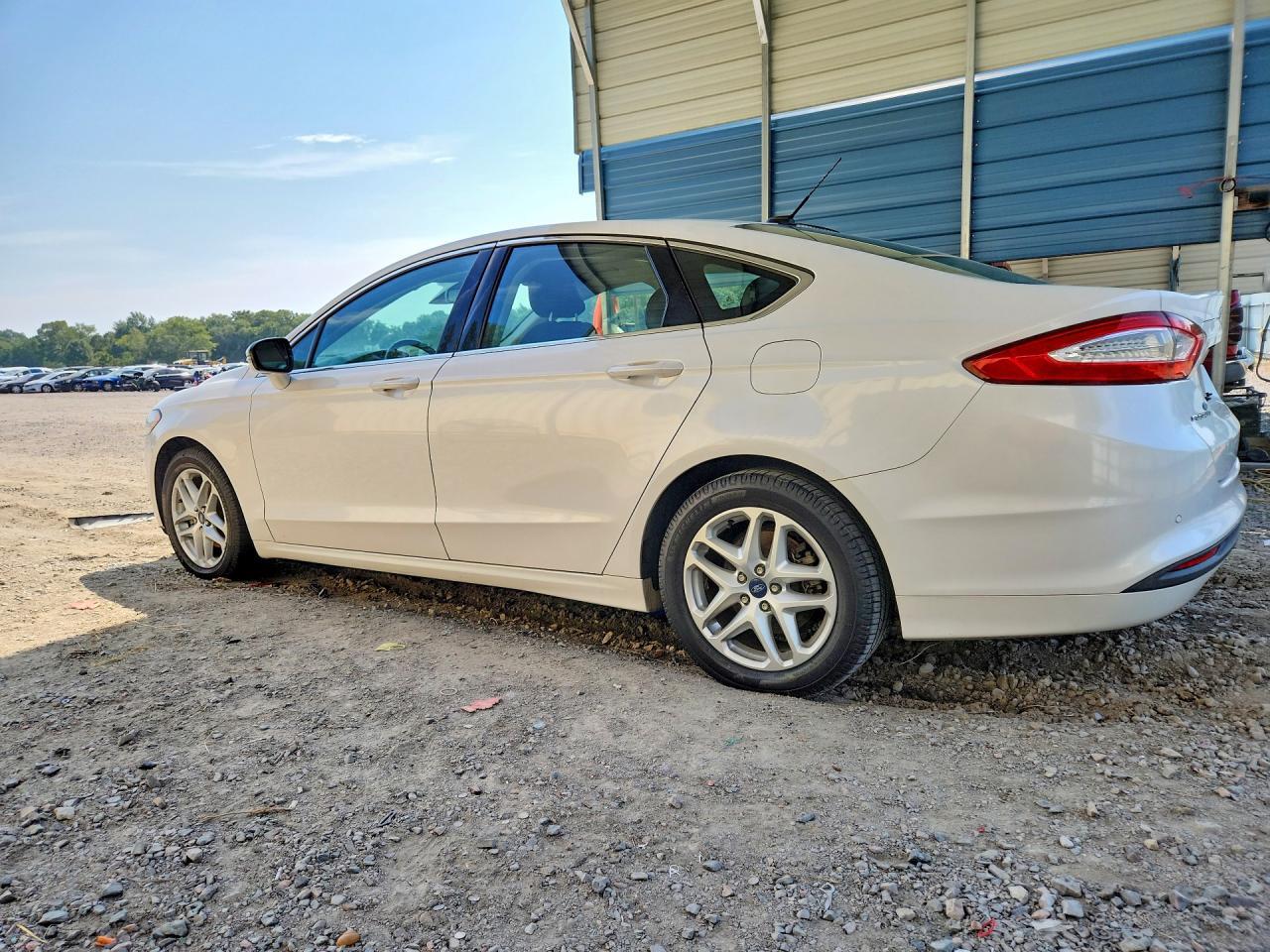 2016 FORD FUSION SE — Фото 2 из 12