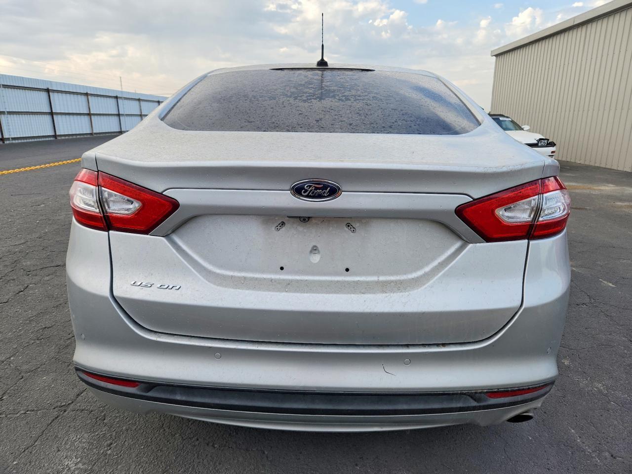 2016 FORD FUSION SE — Фото 6 из 12