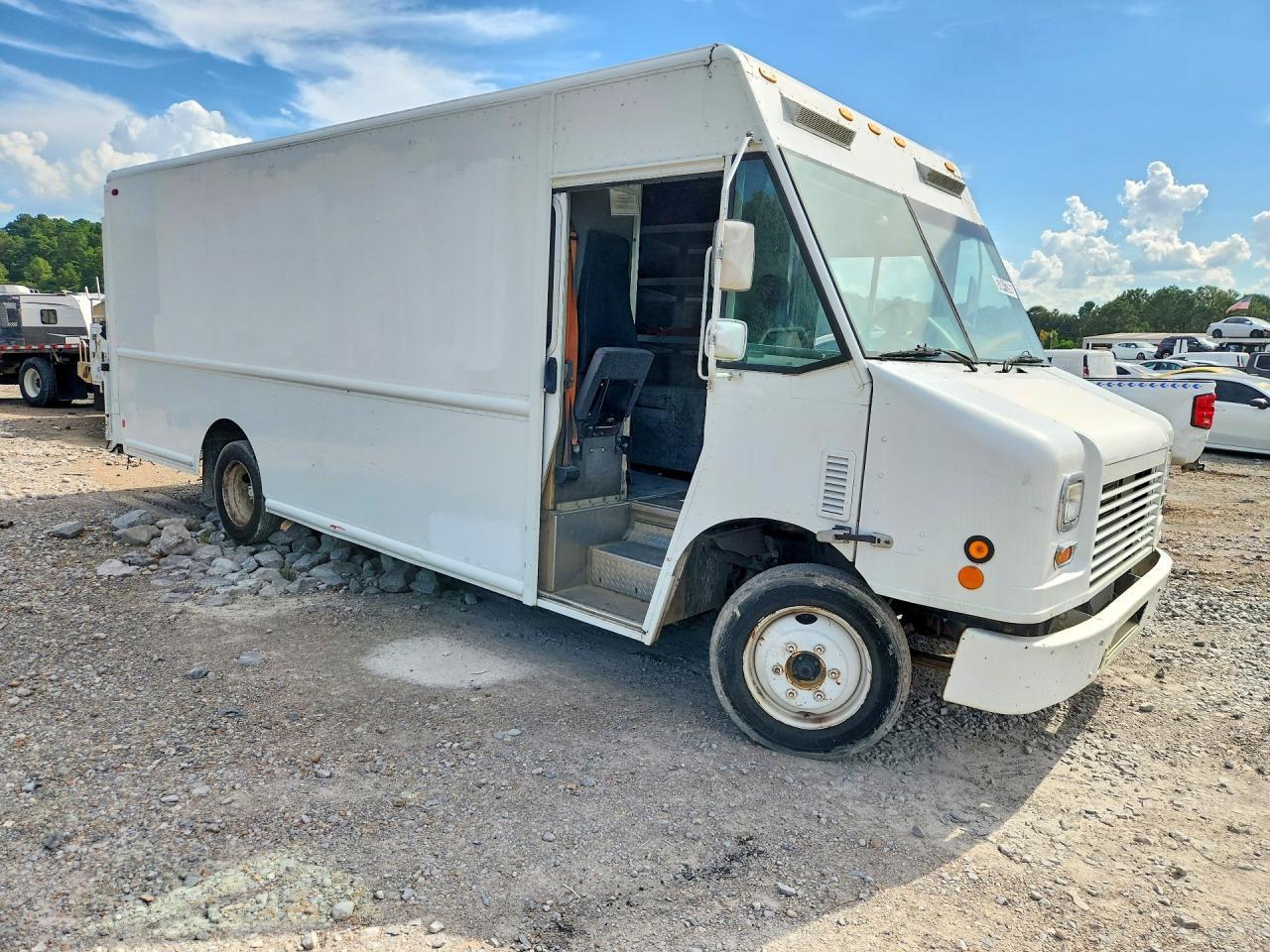 2009 FREIGHTLINER CHASSIS M LINE WALK-IN VAN — Фото 4 из 13