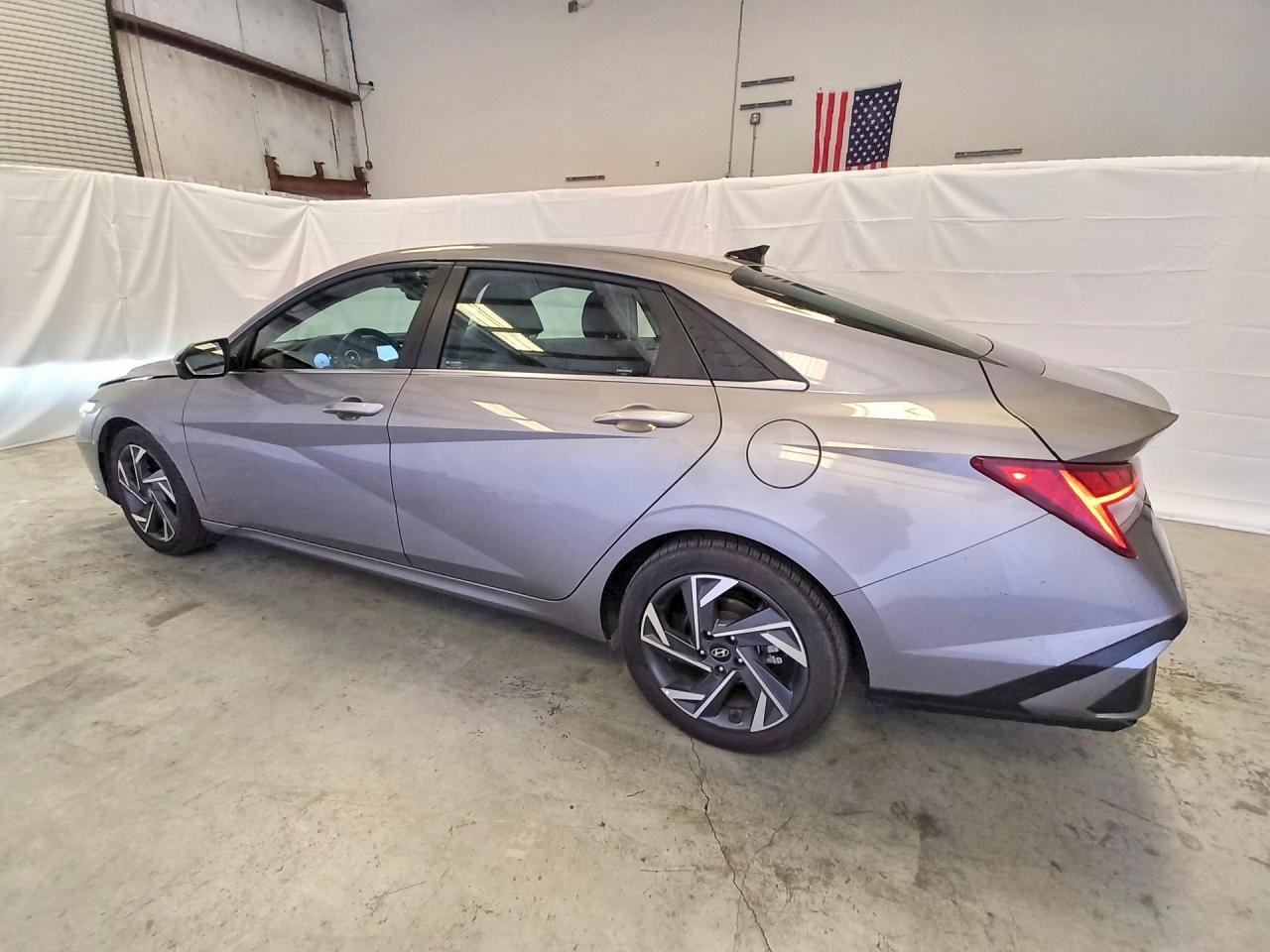 2024 HYUNDAI ELANTRA LIMITED — Фото 2 из 13