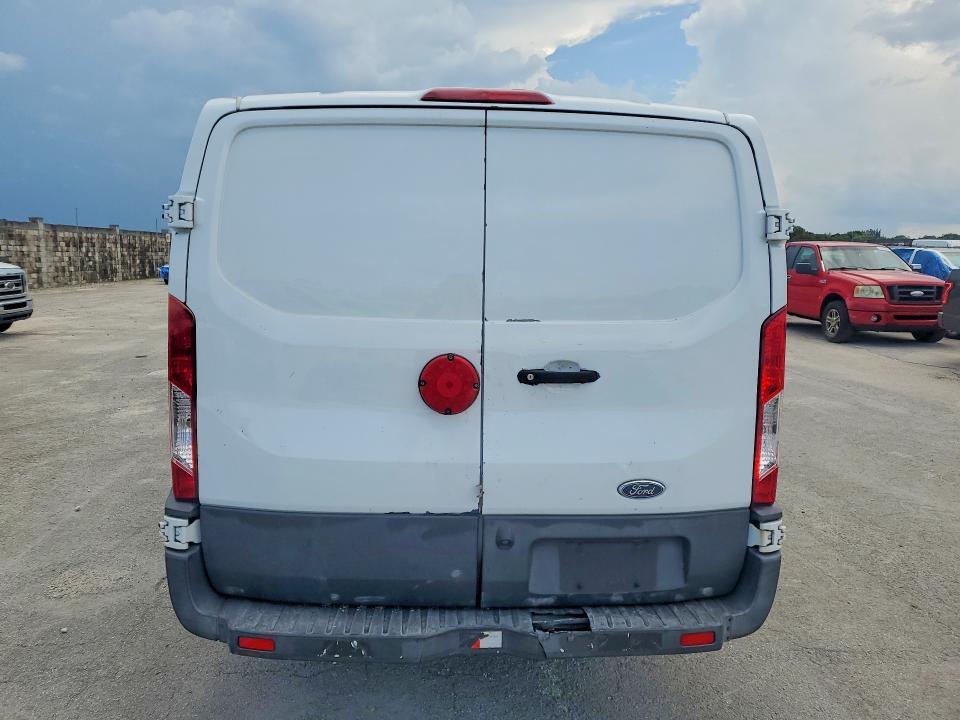2016 FORD TRANSIT T-150 — Фото 6 из 13