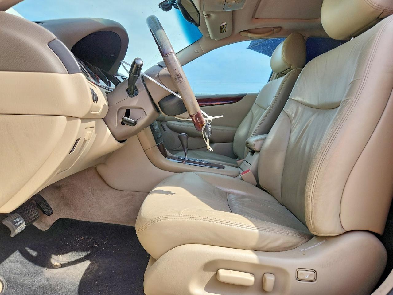 2002 LEXUS ES 300 — Фото 7 из 13